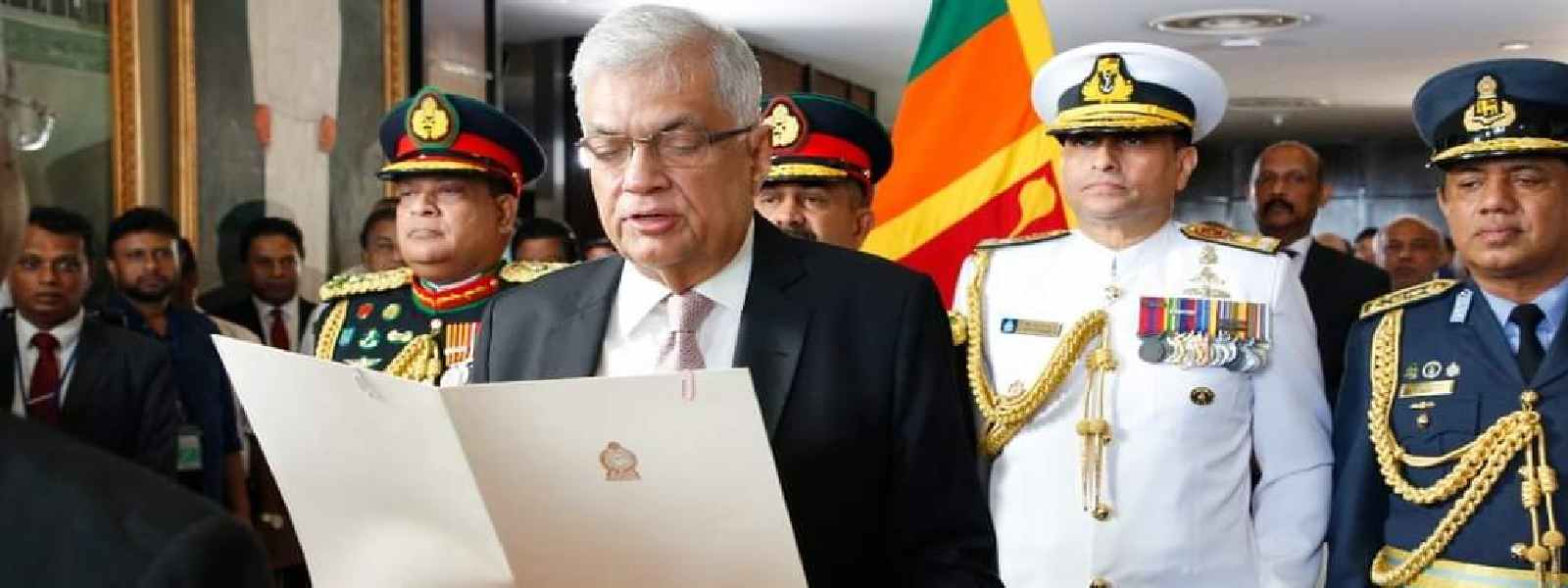 රනිල් වික්‍රමසිංහ ජනපති ධුරයේ දිවුරුම් දෙයි 